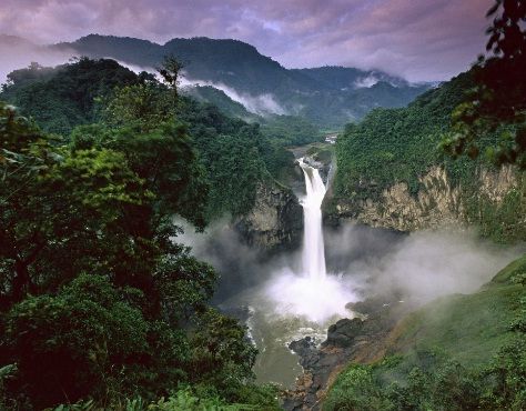CASCADA EN NAPO GALERAS
