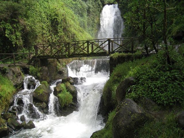 CASCADAS DE PEGUCHE